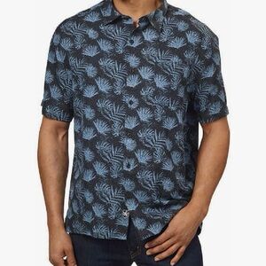 Nat Nast Men's Black and Blue Leaf Print Shirt